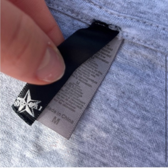 Cali Cropped Graphic Tee - Picture 3 of 4